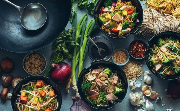 A variety of salads and salad fixings made by Honeygrow.