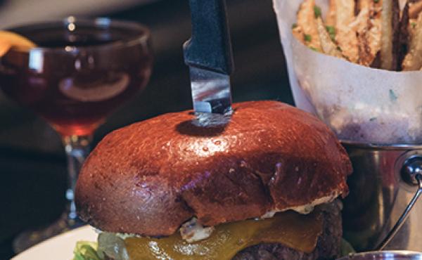burger at white dog cafe 